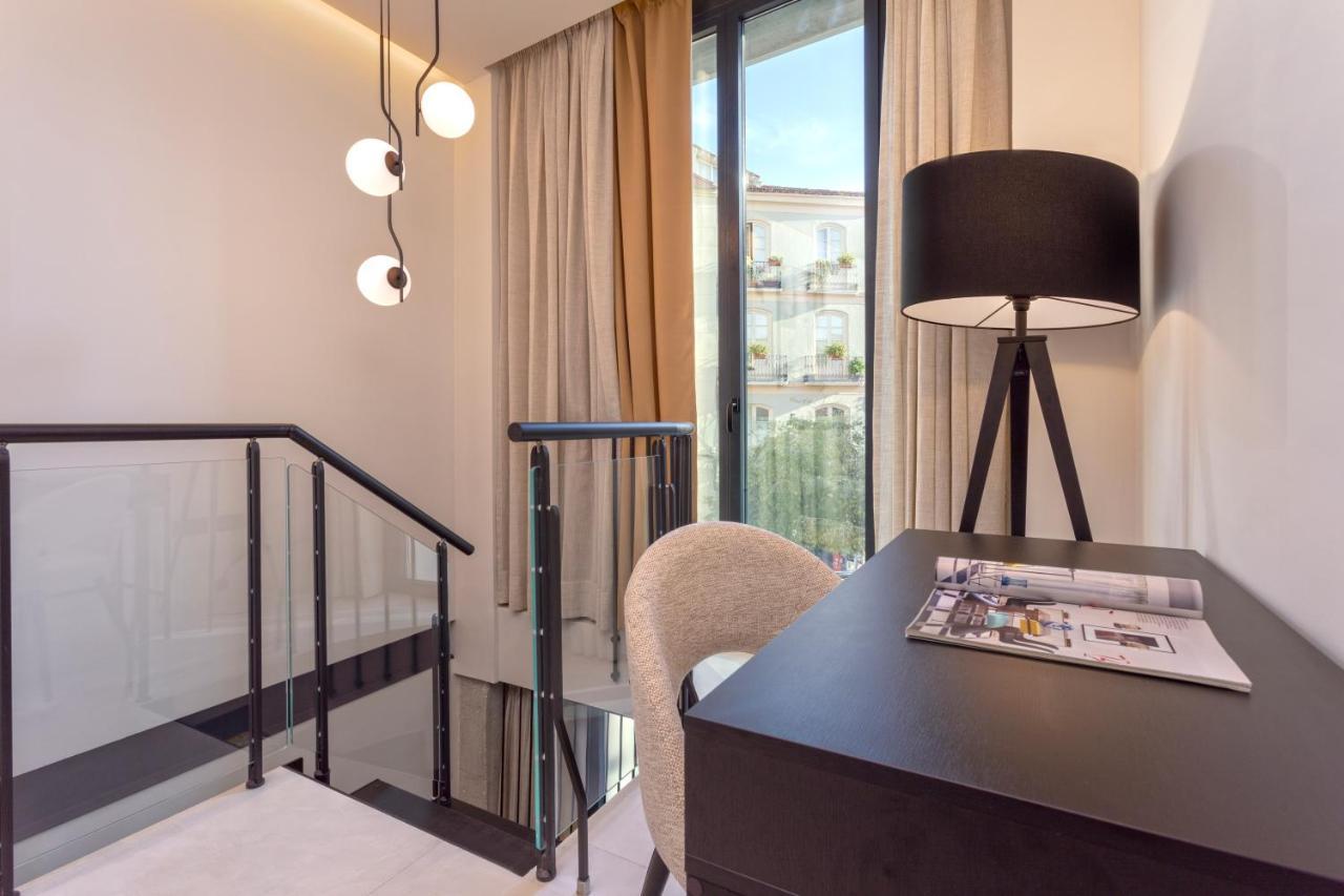 Magnificent Renovated 2Bd 2Bth Duplex With Backyard - City Centre Малага Екстериор снимка