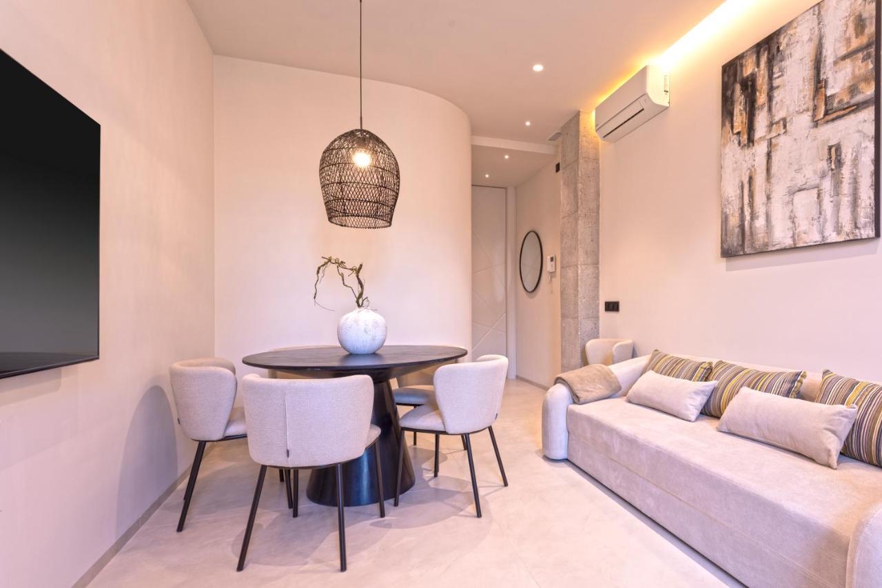 Magnificent Renovated 2Bd 2Bth Duplex With Backyard - City Centre Малага Екстериор снимка