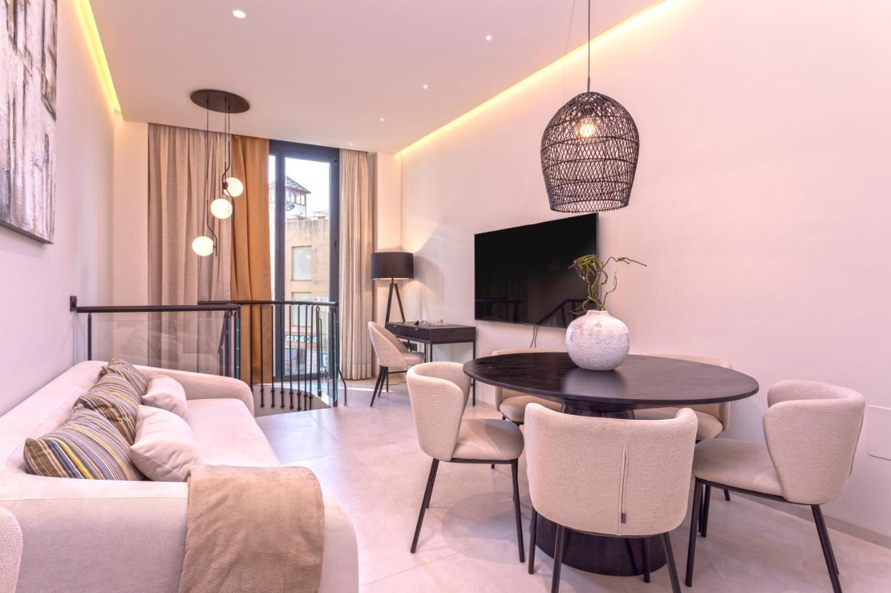 Magnificent Renovated 2Bd 2Bth Duplex With Backyard - City Centre Малага Екстериор снимка